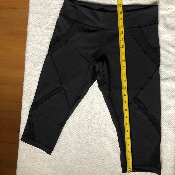NWOT Lululemon breezy capri shorts - Picture 11 of 12